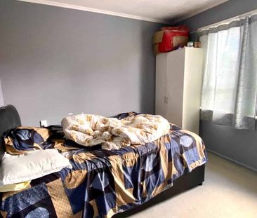 Lovely home in the heart of Manurewa - Photo 3