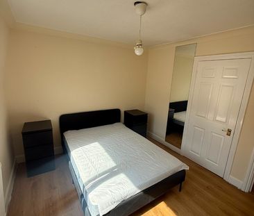 2 Bed Flat, Reading, RG1 - Photo 5