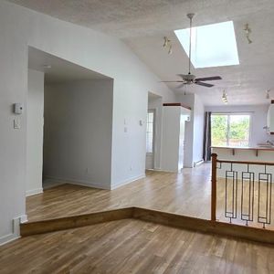 Beau grand 4 et demi à louer - Photo 2