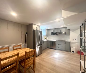 For Lease - 45 Lillooet Crescent, Richmond Hill, Ontario - Photo 2