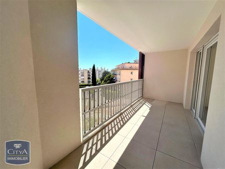 Location Appartement 1 pièce 35m² MONTPELLIER 34070 - Photo 2