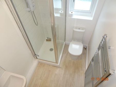 1 bedroom apartment to rent - Photo 4