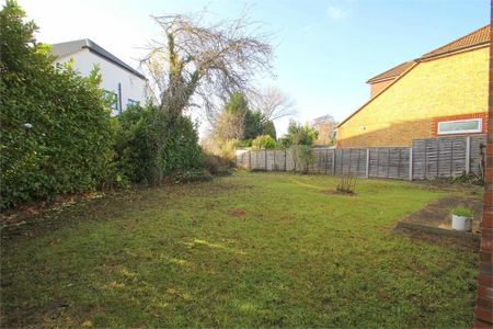 House of multiple occupation to rent - Photo 3