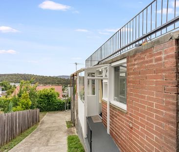 1/19 Elphinstone Road, Mount Stuart, TAS 7000 - Photo 1