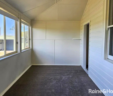 Modern Country Living in Pyree - Photo 6