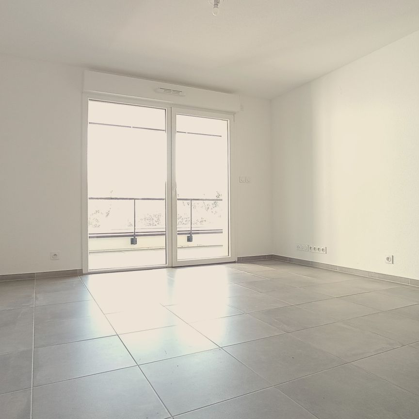 Location Appartement SAINT LOUIS 625 € CC - Photo 1