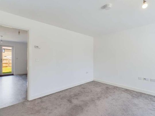 Cornfield Lane, Kingsnorth, TN25 - Photo 1