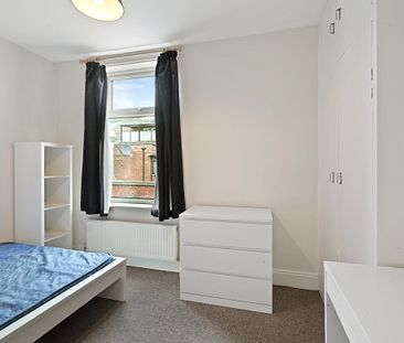 4-Bed Student House with Double Rooms in Prime Location - Photo 6