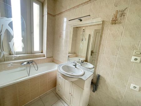 Location Appartement 3 pièces 75m² - Photo 5