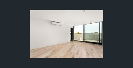 One Bedroom Apartment with Fantastic location - Photo 5