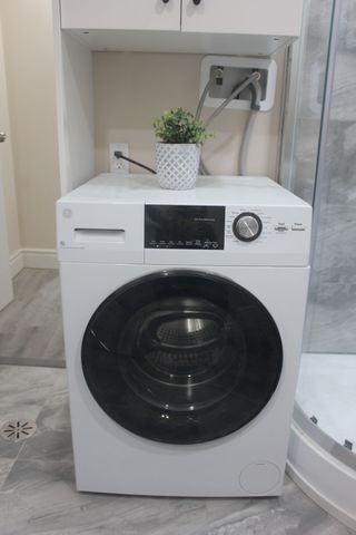 For Lease - 54 Gladstone Square Unit# LOWER, Brampton, Ontario - Photo 2