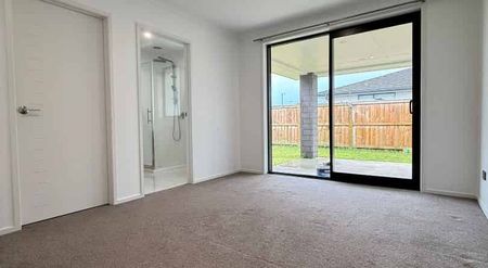 Spacious 4-Bedroom house for Rent in Tuakau - Photo 5