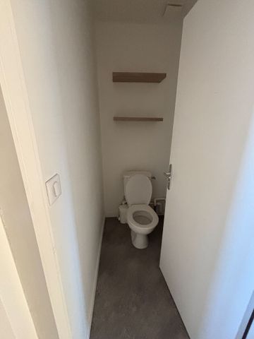 Location Appartement 3 pièces 78m² - Photo 5