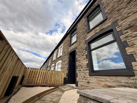 3 bedroom house to rent - Photo 2