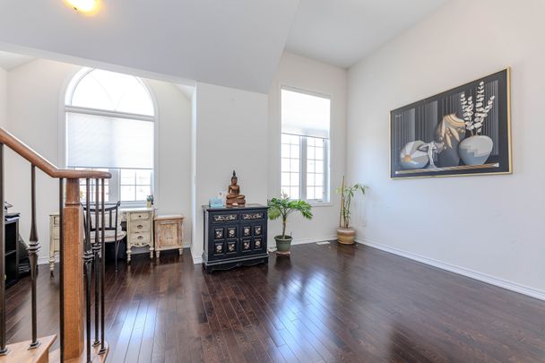 For Lease - 255 Barons Street, Vaughan, Ontario - Photo 1