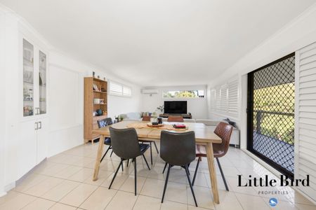 2 Adamson Crescent, Wanniassa ACT 2903 - House For Rent | Domain - Photo 3