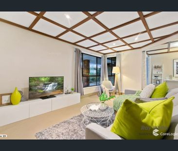 SIMPLY STUNNING IN HILLTOP SANCTUARY -SBH State School Catchment ! - Photo 4