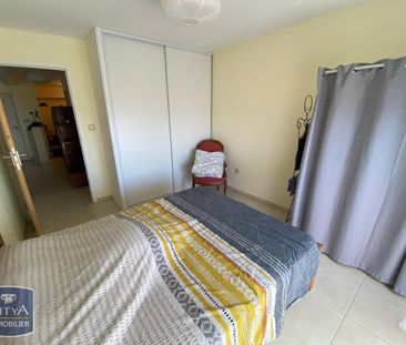 Location Appartement 2 pièces 55m² ST DENIS 97400 - Photo 3