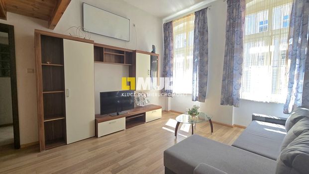 Duża Kawalerka-Centrum 1.piętro-Kamienica - Photo 1