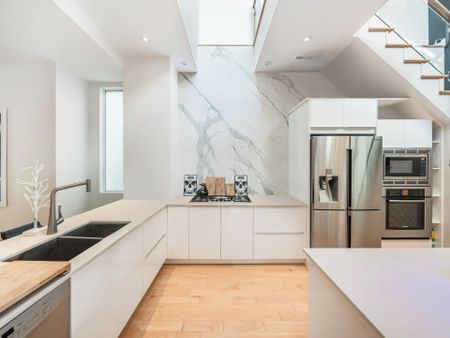 For Lease - 88 South Kingsway Way, Toronto, Ontario - Photo 2