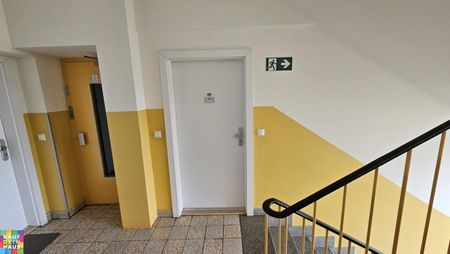 3 Zimmer Genossenschaftswohnung zur Selbstrenovierung – neben Fröschnitzbach und Bahnanlage - Photo 2