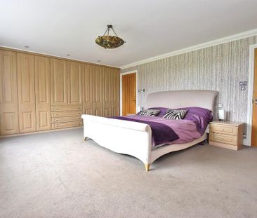 8 bedroom detached house to rent - Photo 5