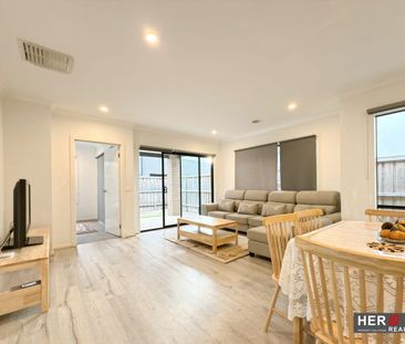 Modern Furnished Room Near Williams Landing Train Station - Photo 2