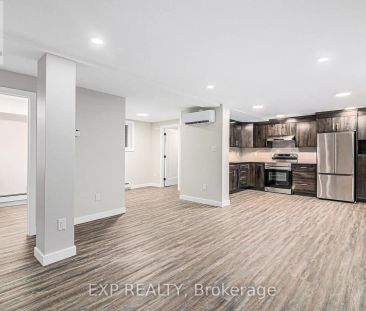 B - 1513 QUEENSWOOD CRESCENT - Photo 1