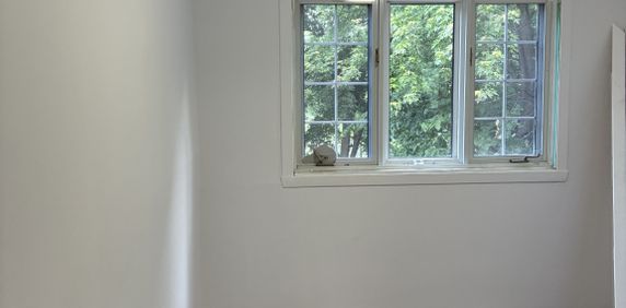 Appartement 5 ½ Rénové à Louer - Photo 2