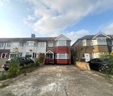 Warner Close, Harlington, Hayes, UB3 5LG - Photo 4