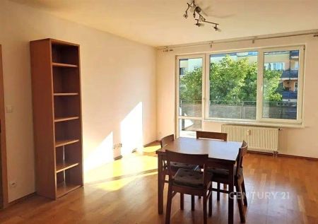 Prostorný byt 2+kk s balkonem, ihned k nastěhování - Photo 3