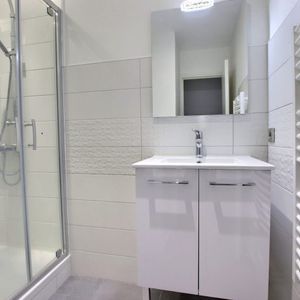 APPARTEMENT T3 - LES CARMES - Photo 3