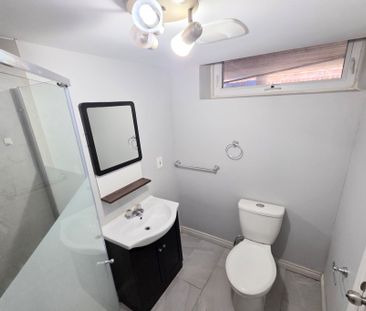 For Lease - 81 Oxford Street Unit# #1, Richmond Hill, Ontario - Photo 6