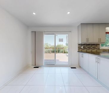 For Lease - 22 A Waltham Crescent, Richmond Hill, Ontario - Photo 3