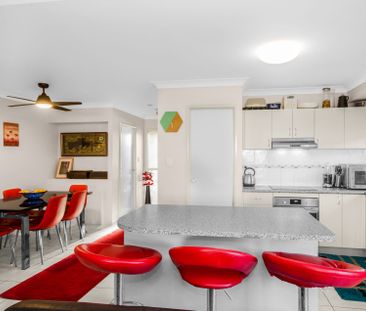 Central Kirwan Family Home - Photo 3