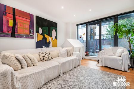 4 bedroom end of terrace house to rent - Photo 2