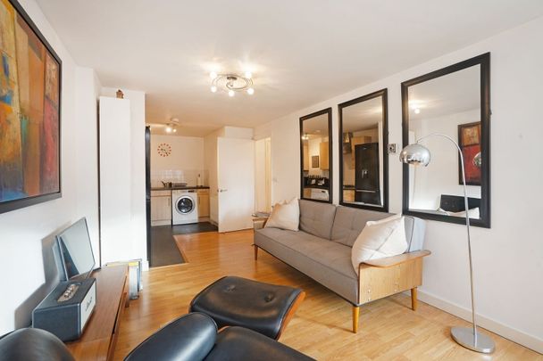 1 Bed Flat, White Lion Street, N1 - Photo 1