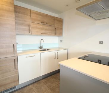 Windsor Court, Mostyn Grove, Bow - Photo 2