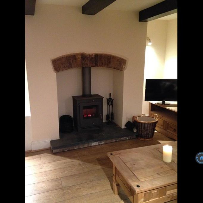 2 bedroom terraced house to rent - Photo 1