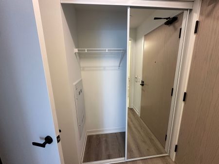 For Lease - 8 Interchange Way Unit# 4215, Vaughan, Ontario - Photo 5