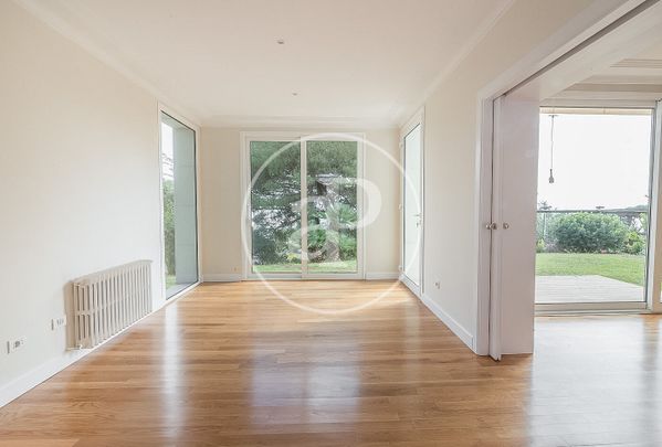 House for Rent in Pedralbes - Photo 1