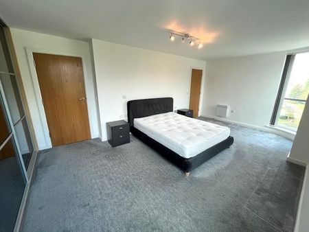 3 bedroom apartment to rent - Photo 3