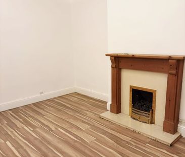 3 Bed Terraced House, Northmoor Road, M12 - Photo 5