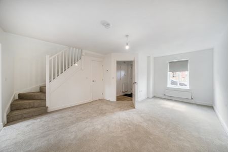 Upton Hall Crescent, Upton - Photo 2