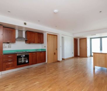 Three double bedroom in the Iron Works development in Fish Island. - Photo 1