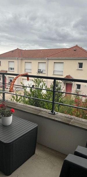 2 pièces MEUBLÉ VIRY-CHÂTILLON 42 m2 - Photo 1