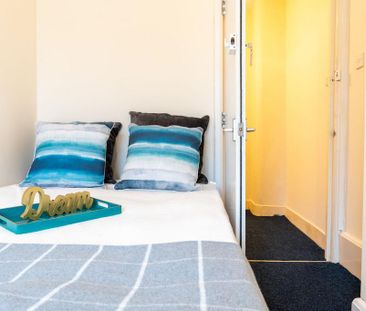 5 bedroom house to rent - Photo 1