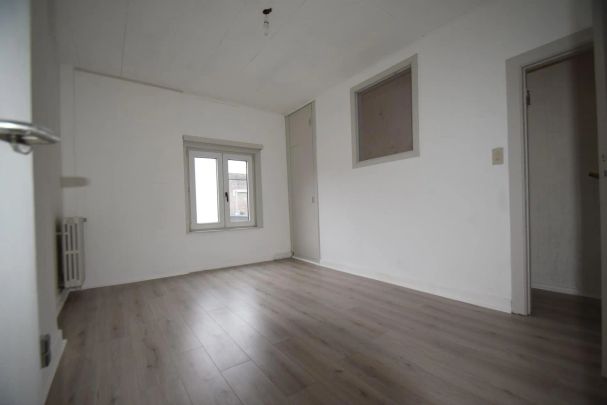 Ruime woning nabij Sint-Amandsplein, vlot bereikbaar - Foto 1