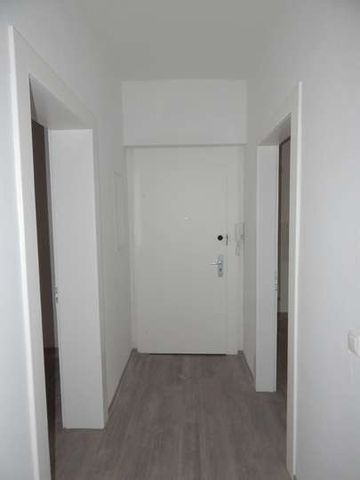 Einziehen und Wohlfühlen! Renovierte 2 Zimmer Wohnung in Schalke! - Photo 5