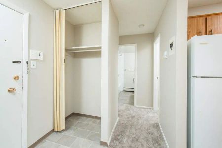 Carina Apartments — 1 Bedroom - Photo 5